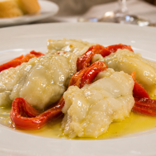 receta de kokotxas de bacalao al pil pil con morrones